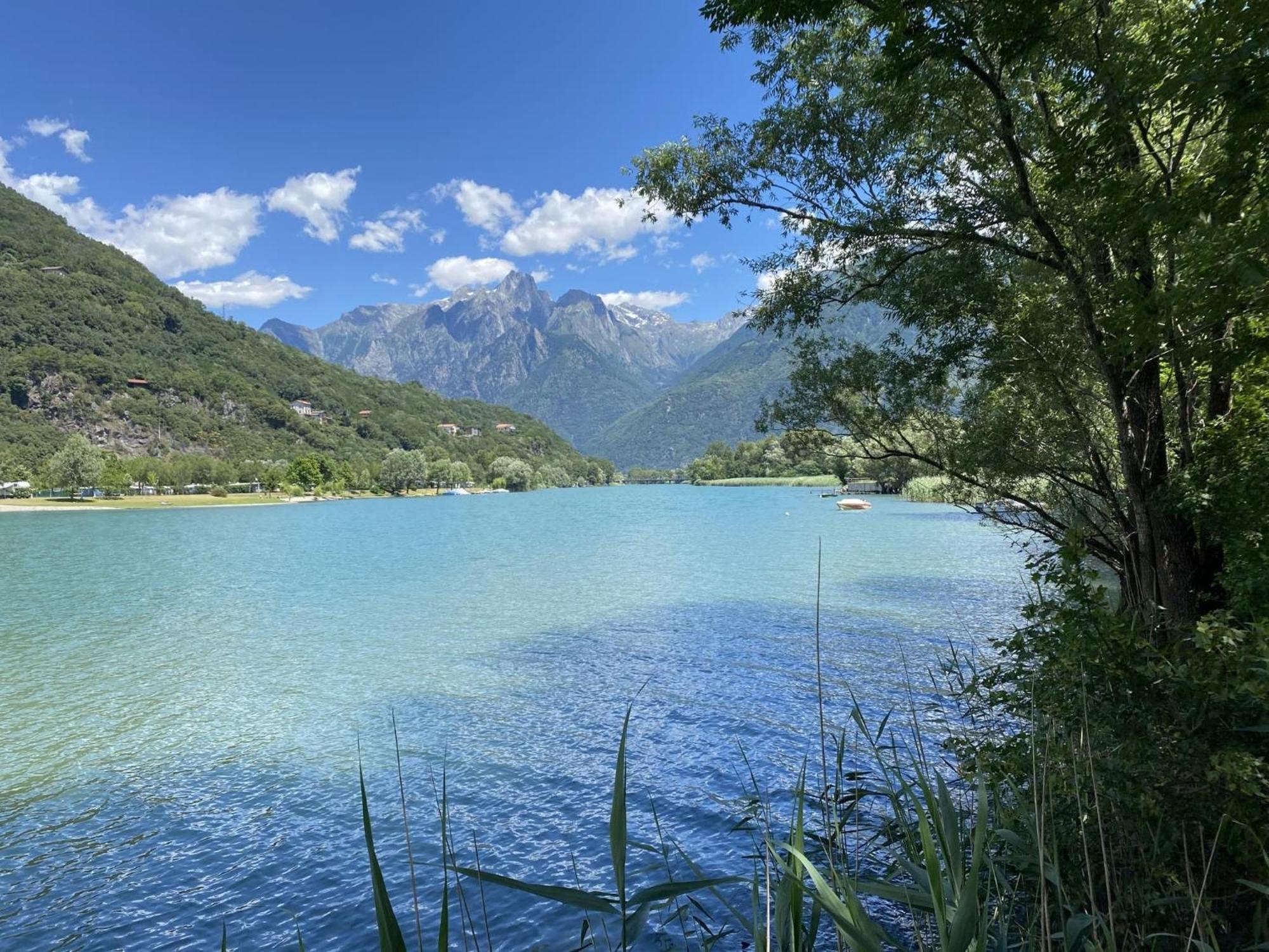 Dascio Emotion Ferienwohnung Mit Terrasse Am See Eksteriør billede